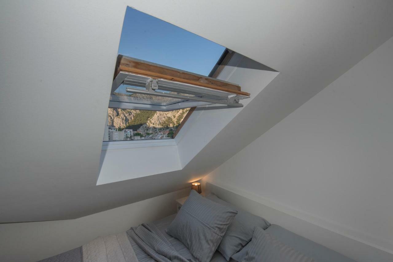 The Roof - Luxury Apartment Omiš Esterno foto