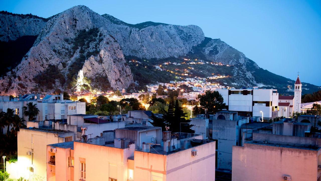 The Roof - Luxury Apartment Omiš Esterno foto